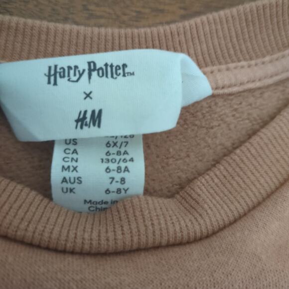 H&M Harry Potter Hogwarts girl Beige long sleeve Pullover Sweater Size 6X/7 GUC - Picture 3 of 9